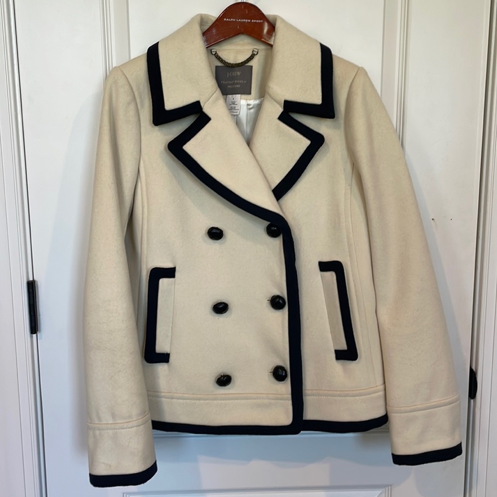 J Crew size 8 Italian wool pea oat, cream with navy trim. Style #92050